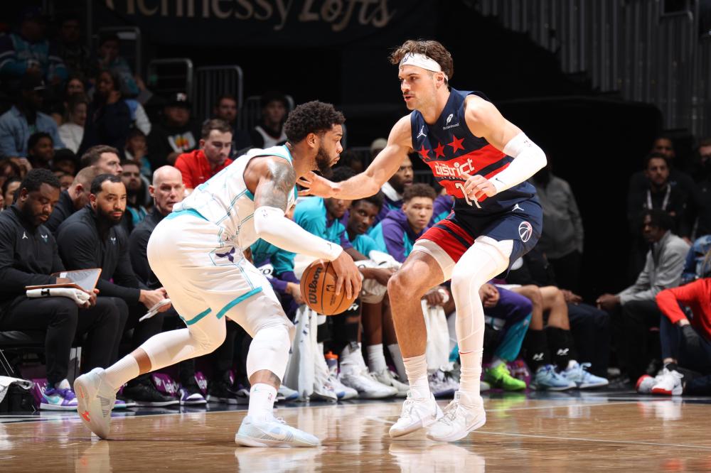 场上关键时 场上关键时