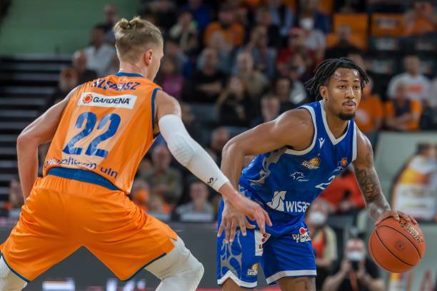 曼联后在尤 曼联后在尤