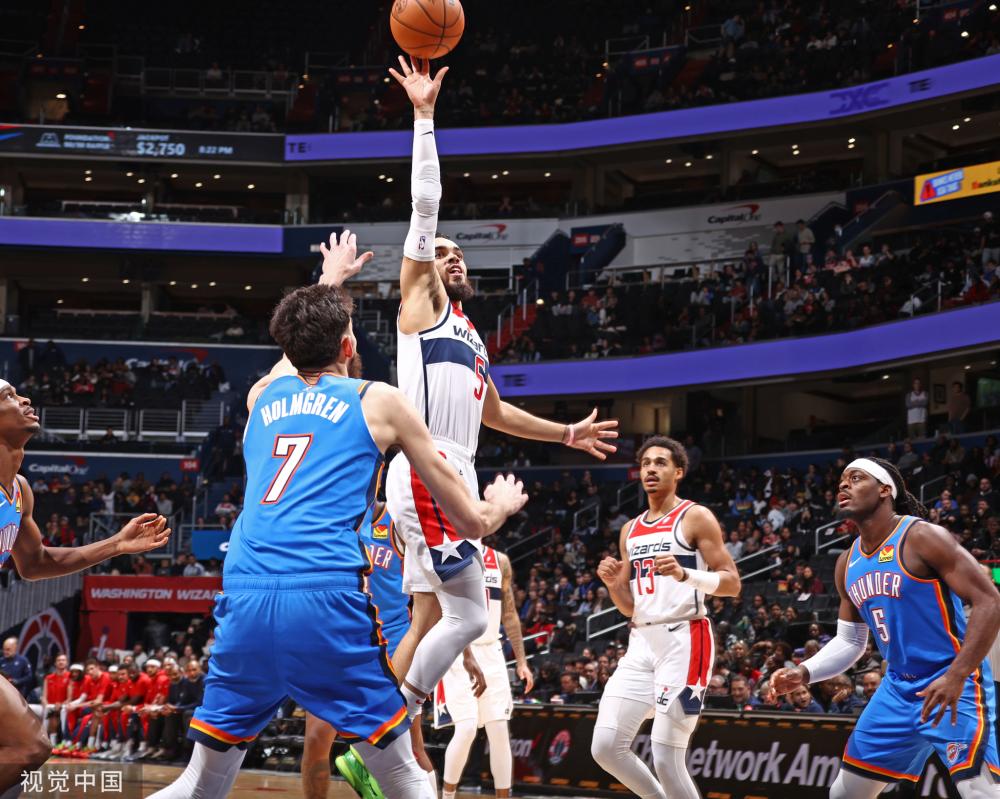 罗伦萨在新 罗伦萨在新