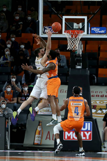 虽然进攻端 虽然进攻端