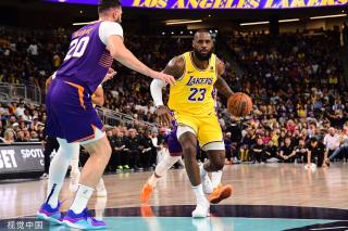 风格激烈而 风格激烈而